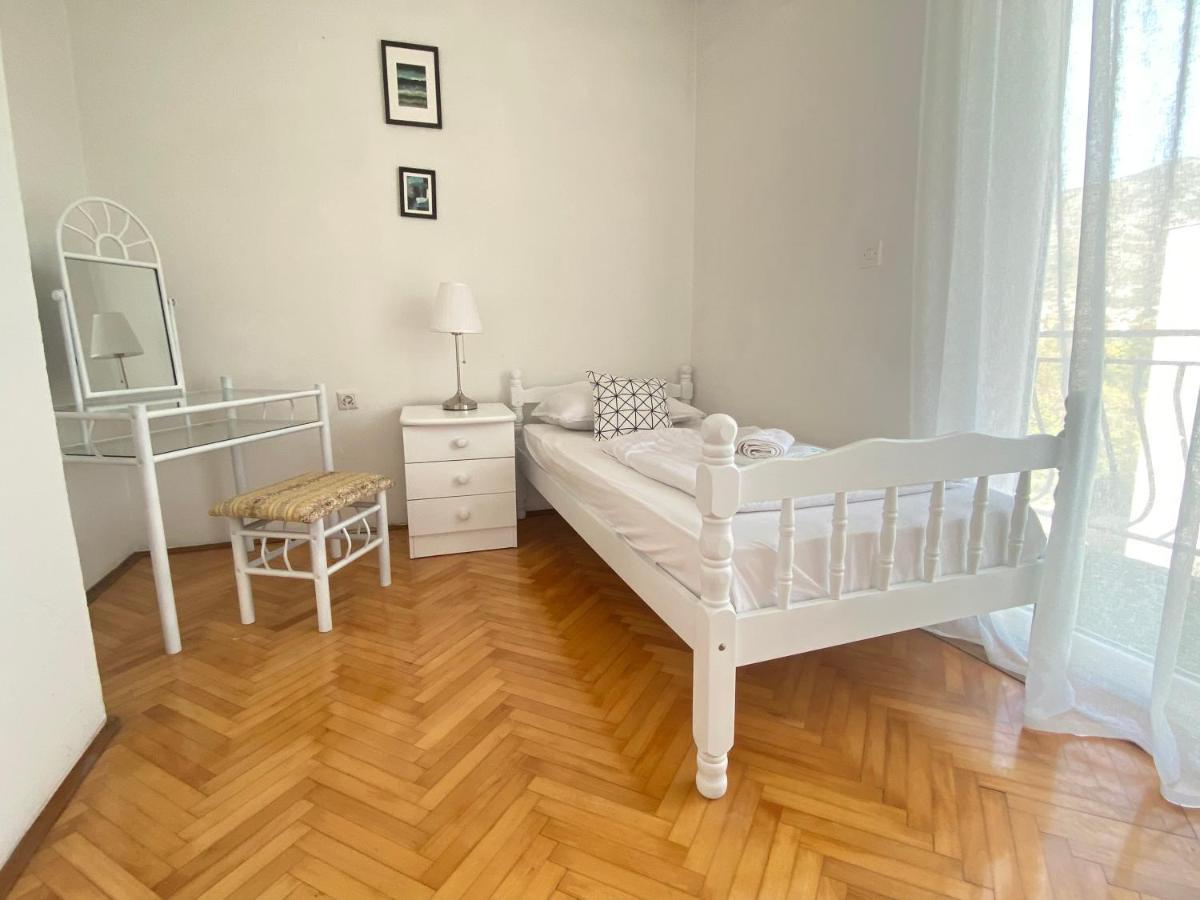 מוסטר Bonita Apartments מראה חיצוני תמונה