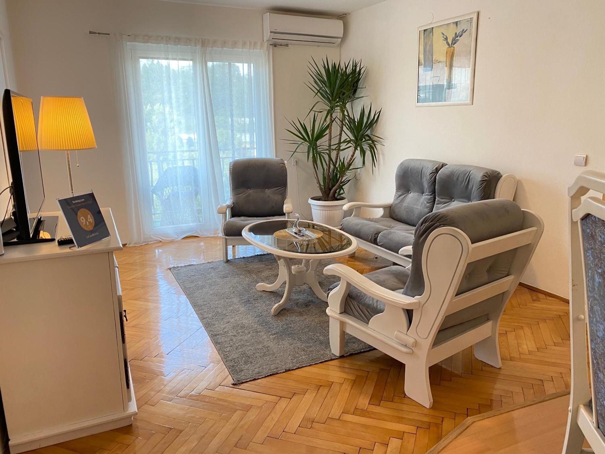 מוסטר Bonita Apartments מראה חיצוני תמונה