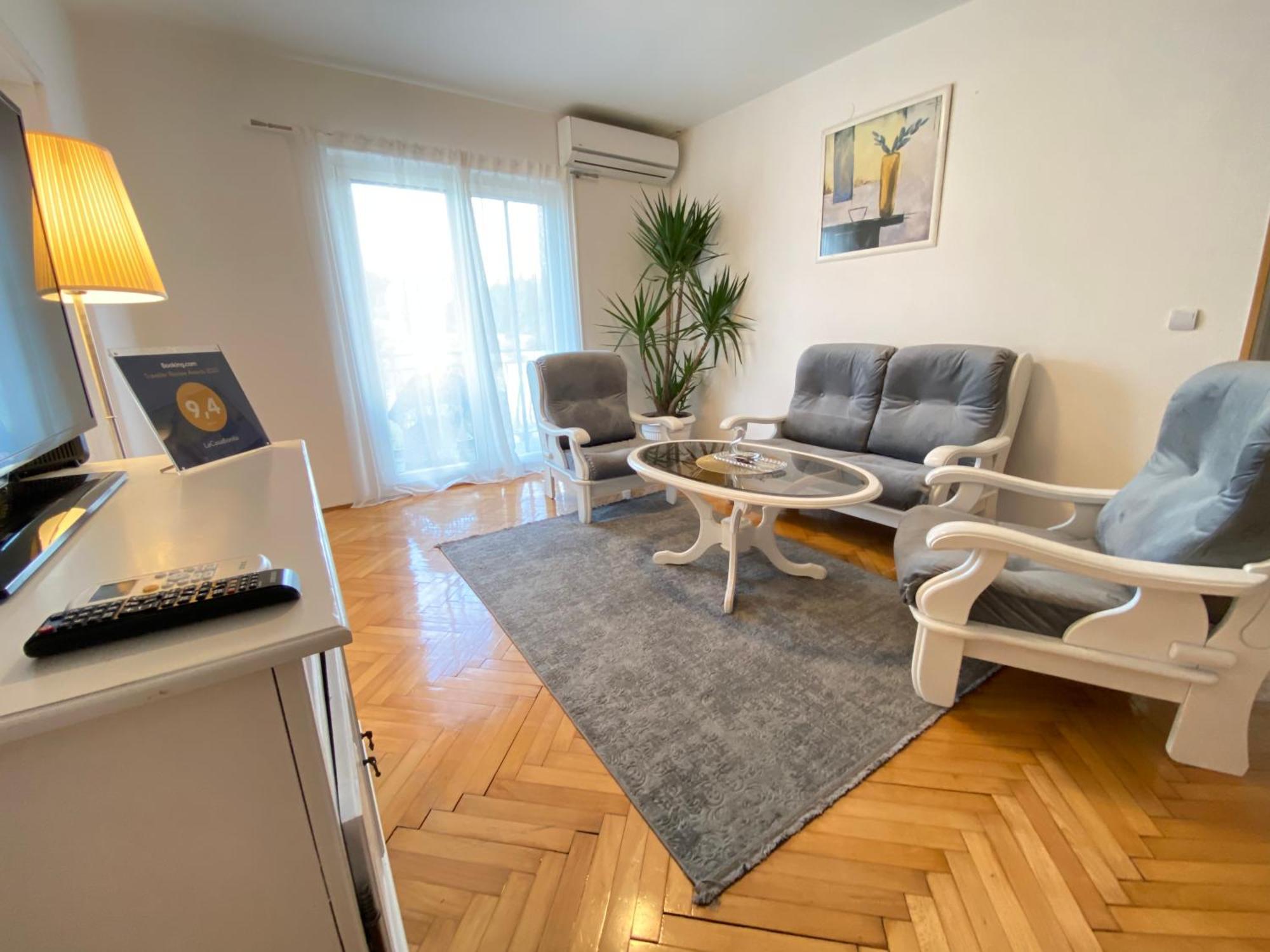 מוסטר Bonita Apartments מראה חיצוני תמונה
