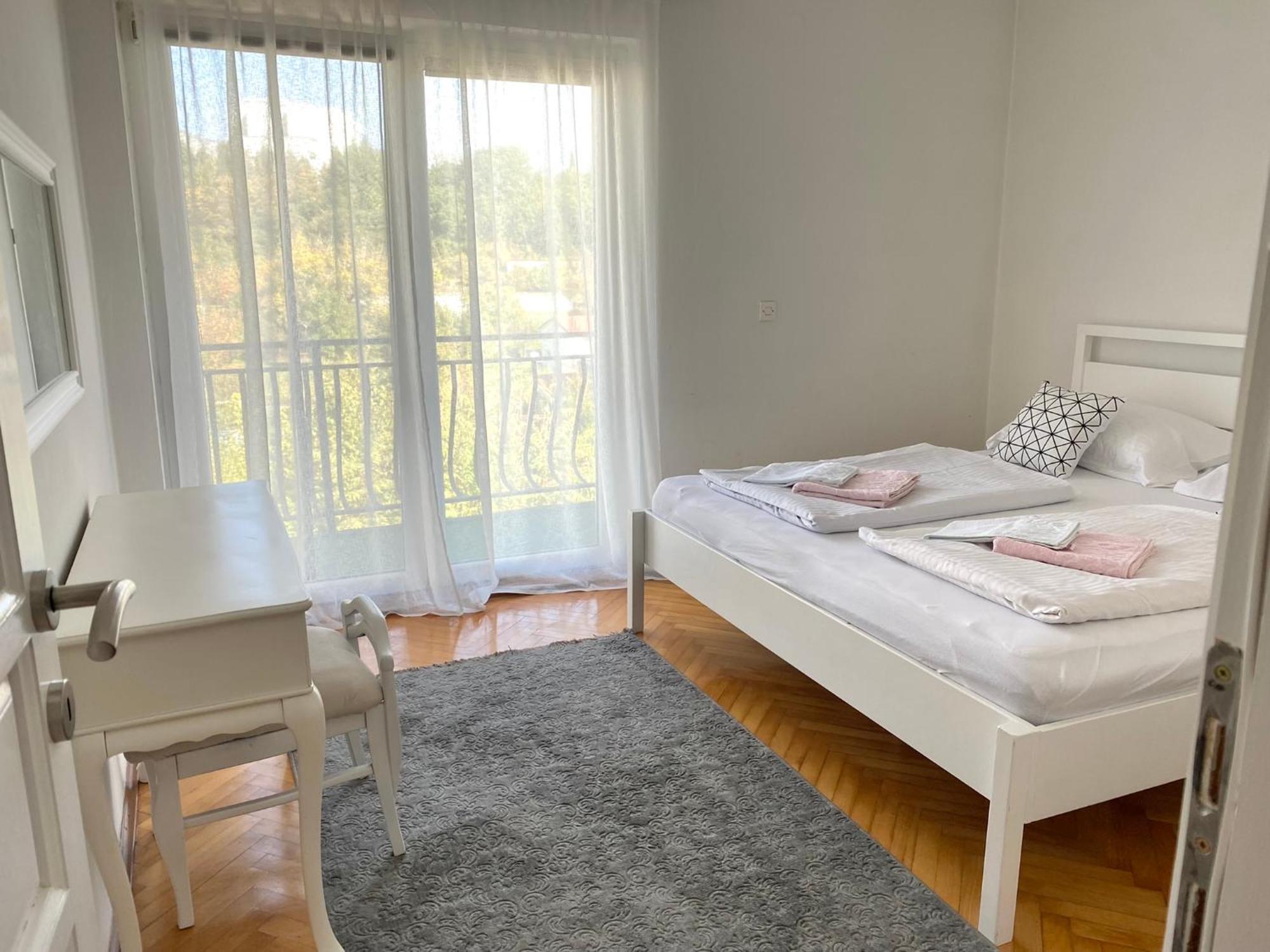 מוסטר Bonita Apartments מראה חיצוני תמונה